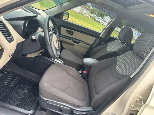 2010 Kia Soul Exclaim - Photo 9