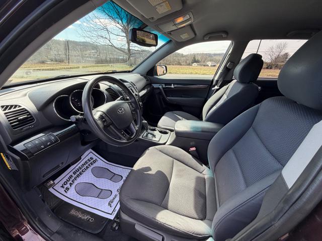2011 Kia Sorento LX 2WD