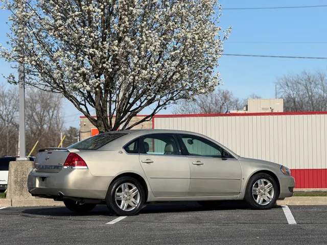 2008 Chevrolet Impala LT - Photo 12