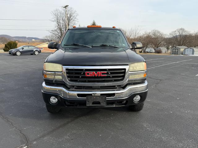 2004 GMC Sierra 3500 SLE Ext. Cab 4WD