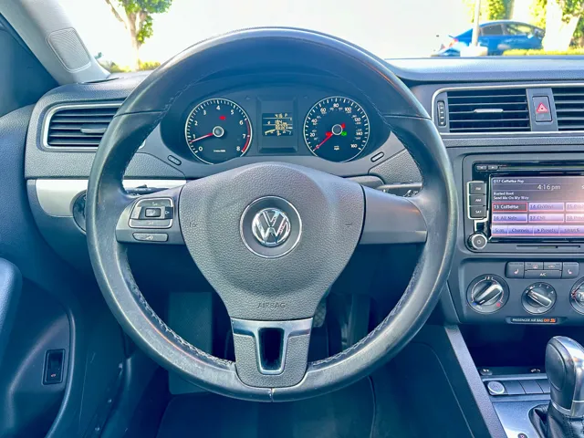 2014 Volkswagen Jetta SE - Photo 42