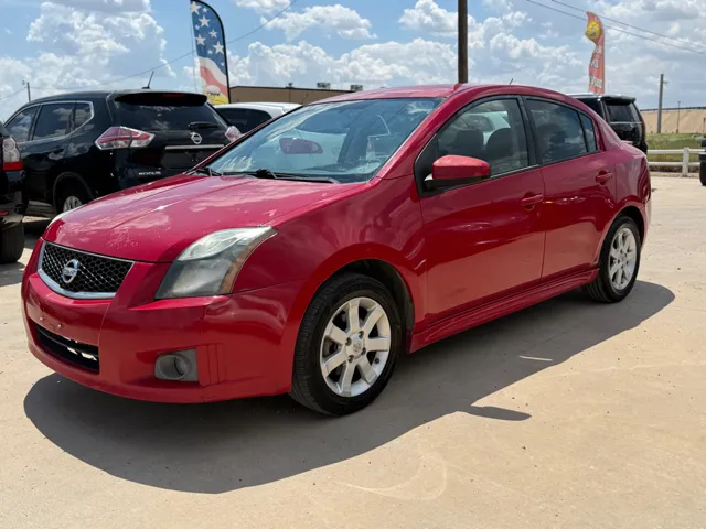 2012 Nissan Sentra SR's photo