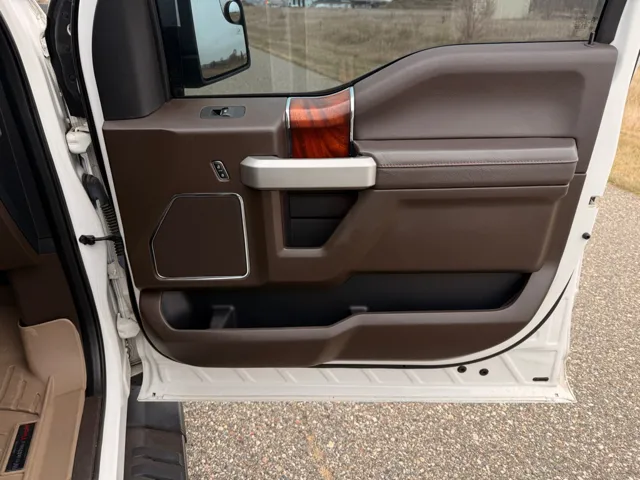 2016 Ford F-150 photo 4