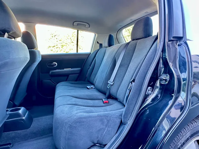 2011 Nissan Versa SL - Photo 31