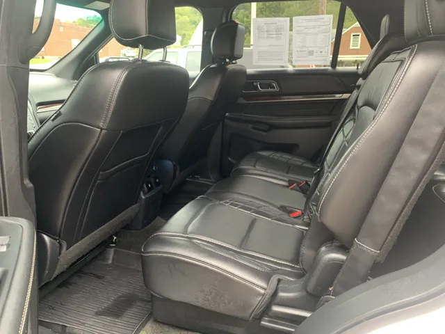 2017 Ford Explorer Platinum - Photo 8