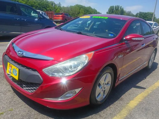 2011 Hyundai Sonata -'s photo