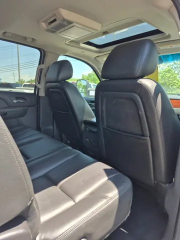 2011 Chevrolet Silverado 3500HD LTZ - Photo 17