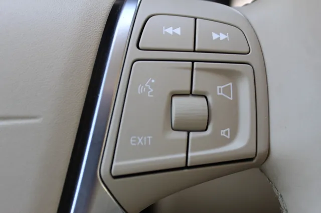 2015 Volvo XC60 Premier - Photo 17