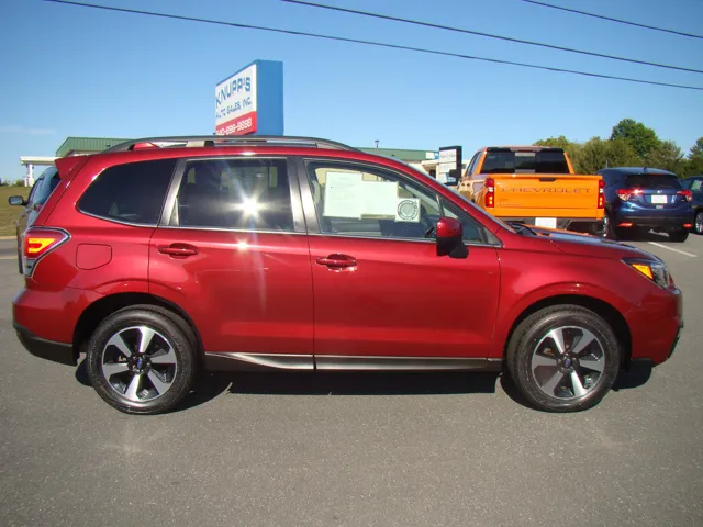 2018 Subaru Forester Limited's photo