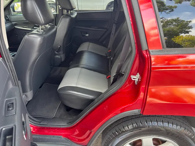 2010 Jeep Grand Cherokee Laredo - Photo 13