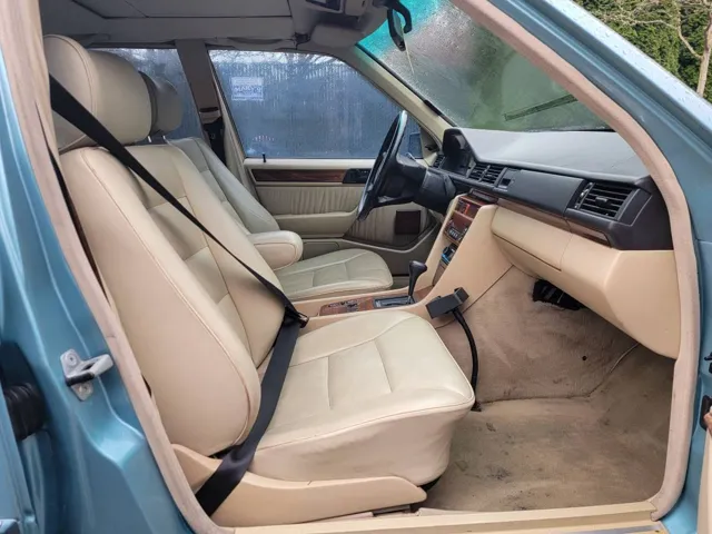 1991 Mercedes-Benz 300 - Photo 20