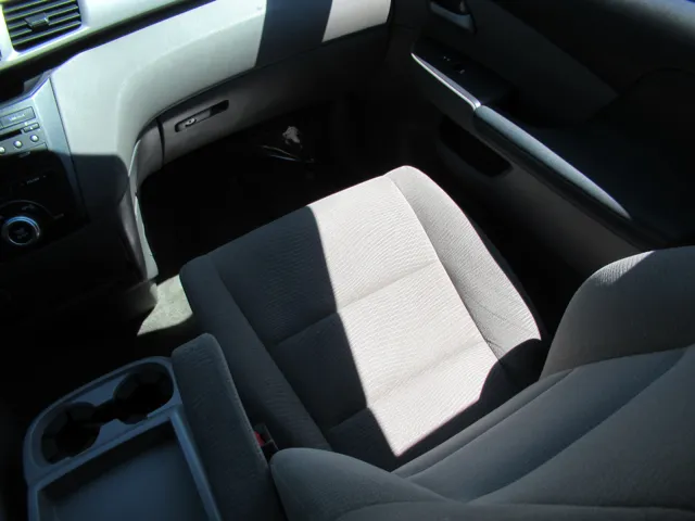 2013 Honda Odyssey LX - Photo 22