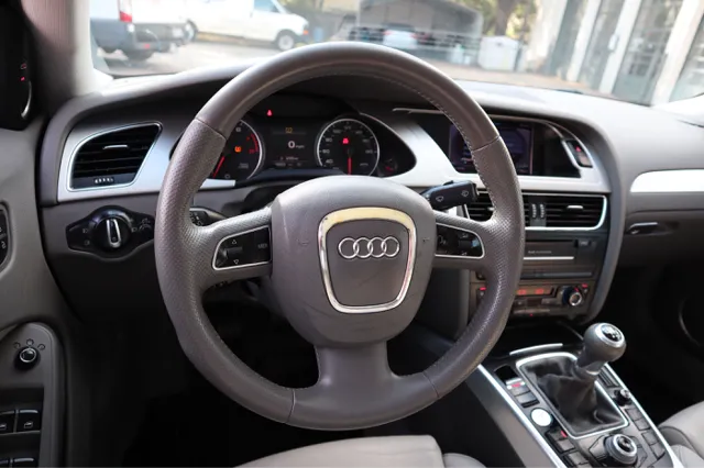 2012 Audi A4 2.0T Prestige Quattro photo 11