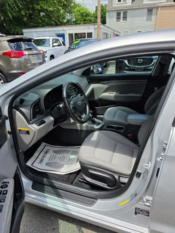 2017 Hyundai Elantra SE - Photo 6