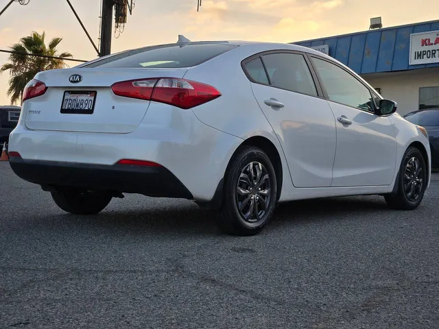 2014 Kia Forte LX - Photo 11