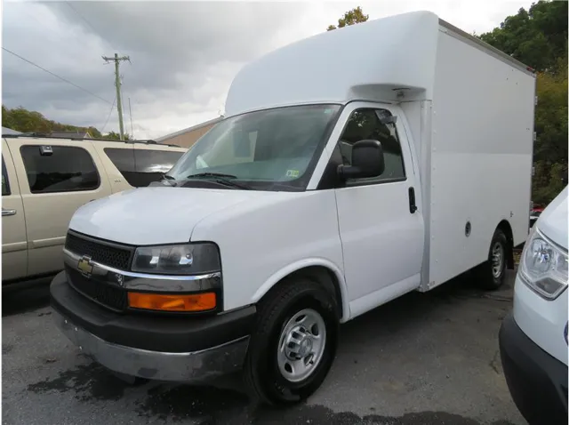 2015 Chevrolet Express Cutaway Base