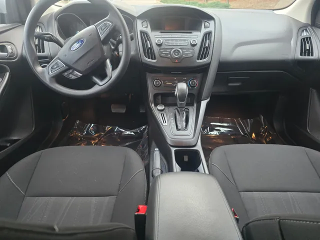 2017 Ford Focus SE - Photo 9