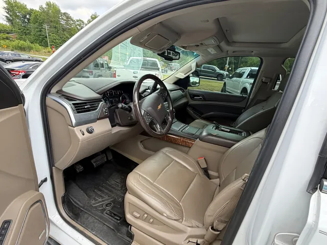 2016 Chevrolet Suburban LTZ - Photo 9