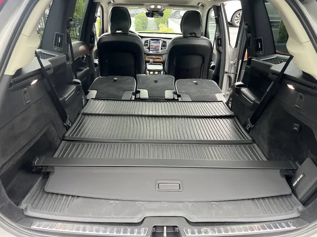 2023 Volvo XC90 Plus - Photo 25