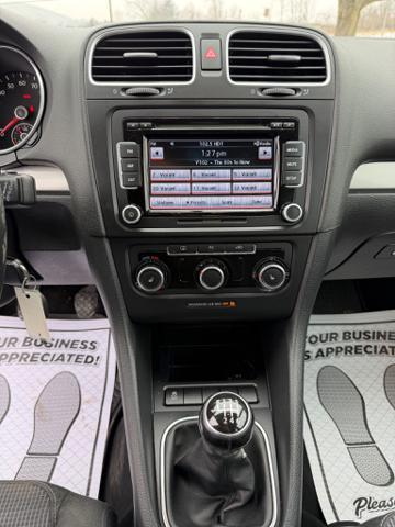 2011 Volkswagen Golf 2.0L 2-Door TDI