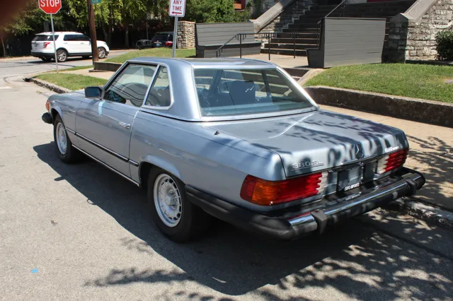 1984 Mercedes Benz 380 photo 4