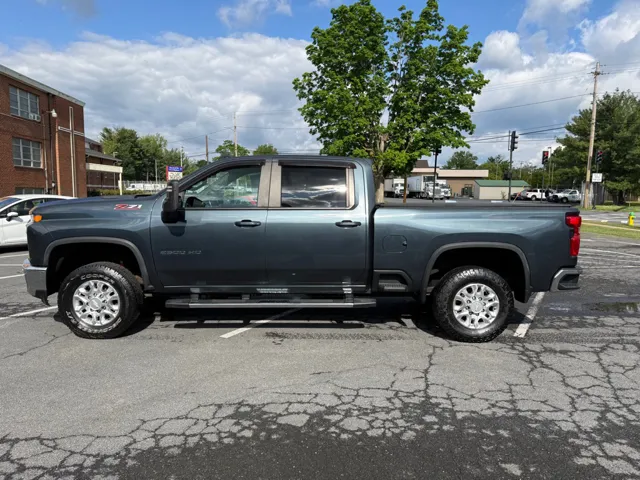 2020 Chevrolet Silverado HD LT 4WD Crew Cab Standard Box's photo