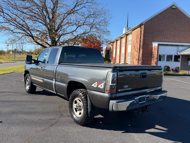 2003 Chevrolet Silverado 1500 Ext. Cab Short Bed 4WD