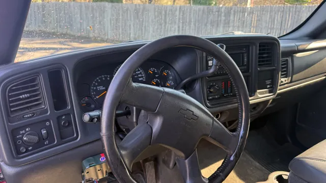 2003 Chevrolet Silverado 2500HD - Photo 9