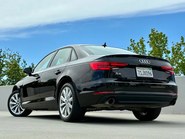 2017 Audi A4 Premium - Photo 7