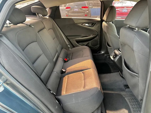 2019 Chevrolet Malibu 1LT - Photo 10