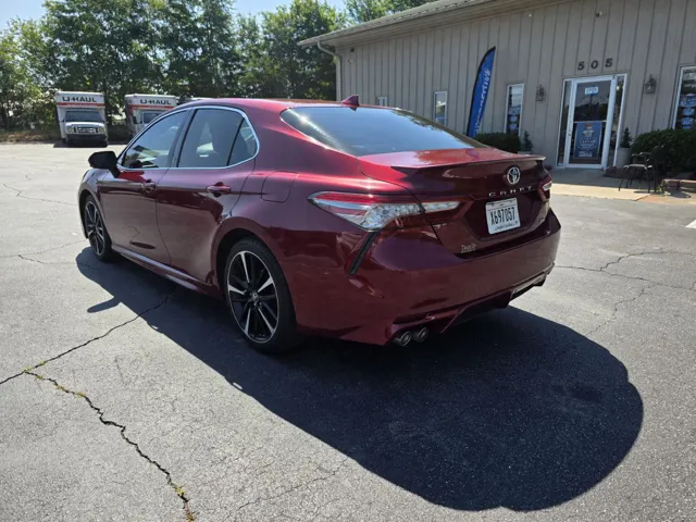 2018 Toyota Camry XSE - Photo 6