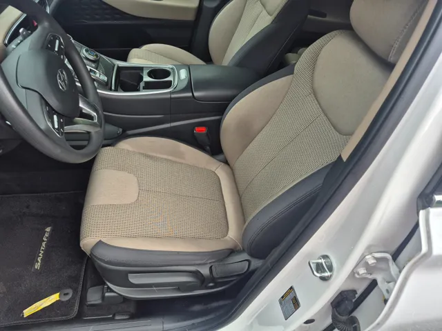 2023 Hyundai Santa Fe SE - Photo 12