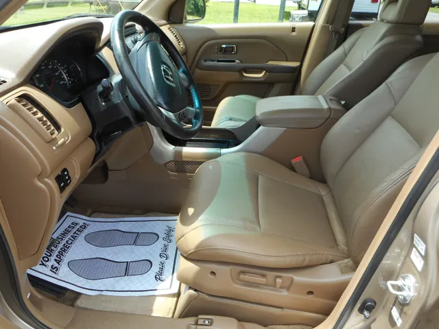 2004 Honda Pilot EX-L photo 3