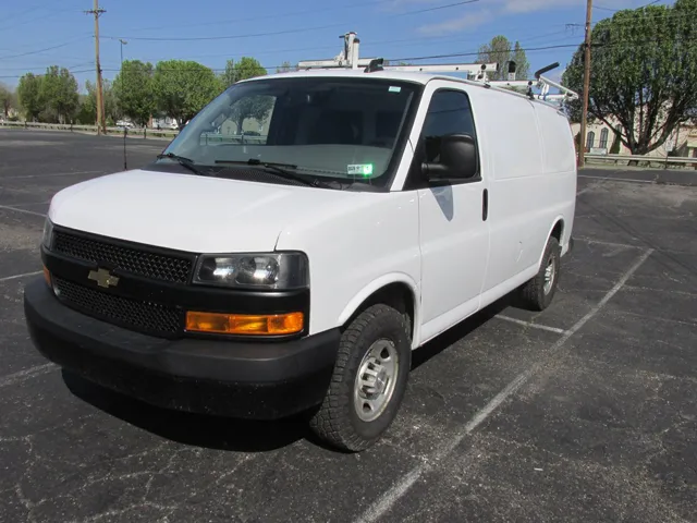 2022 Chevrolet Express 2500 Work Van HD's photo