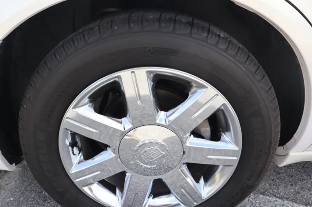 2007 Cadillac DTS - Photo 14
