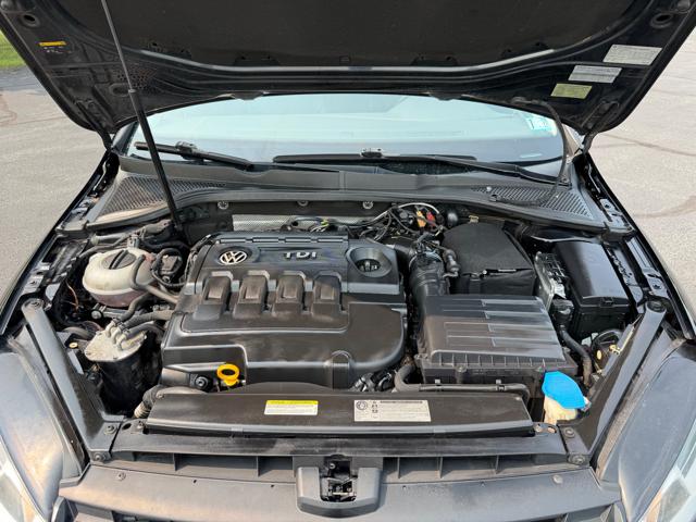 2015 Volkswagen Golf TDI S