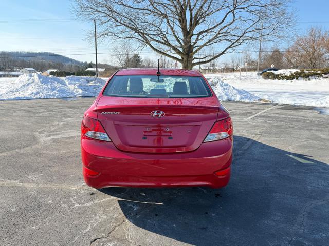 2013 Hyundai Accent GLS 4-Door