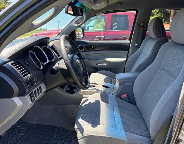 2011 Toyota Tacoma Base - Photo 7