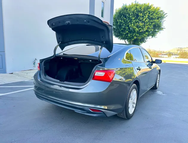 2018 Chevrolet Malibu 1LT - Photo 35