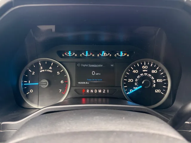 2016 Ford F-150 XLT - Photo 25