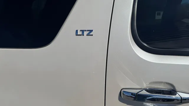2013 Chevrolet Suburban LTZ - Photo 7