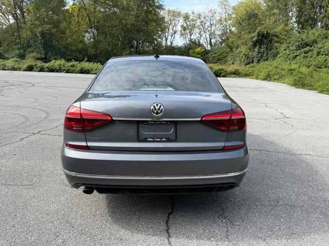 2017 Volkswagen Passat R-Line
