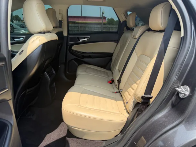 2020 Ford Edge SEL - Photo 12