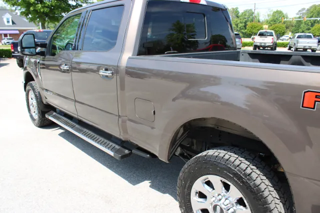 2017 Ford F-250 Super Duty Lariat - Photo 12