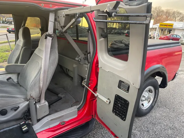 1999 Ford F-150 LARIAT - Photo 18