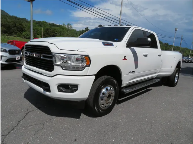 2021 RAM 3500 Big Horn 4X4 Crew Cab LWB's photo