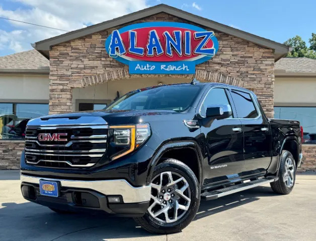 2023 GMC Sierra 4WD Crew Cab Short Box SLT's photo