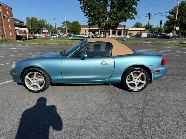 2001 Mazda MX-5 Miata's photo