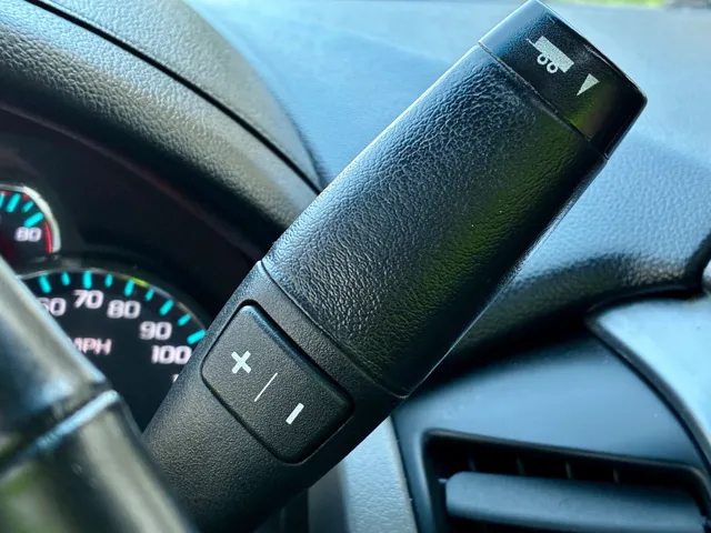 2015 Chevrolet Suburban LT - Photo 30