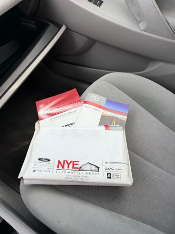 2010 Toyota Camry Hybrid Sedan